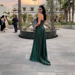 La Femme 28608 Emerald Green Strapless Slit Satin Formal Ballgown Size 0 NWT